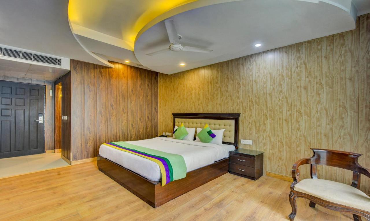 Treebo Elysee, Patel Nagar 德拉敦 外观 照片